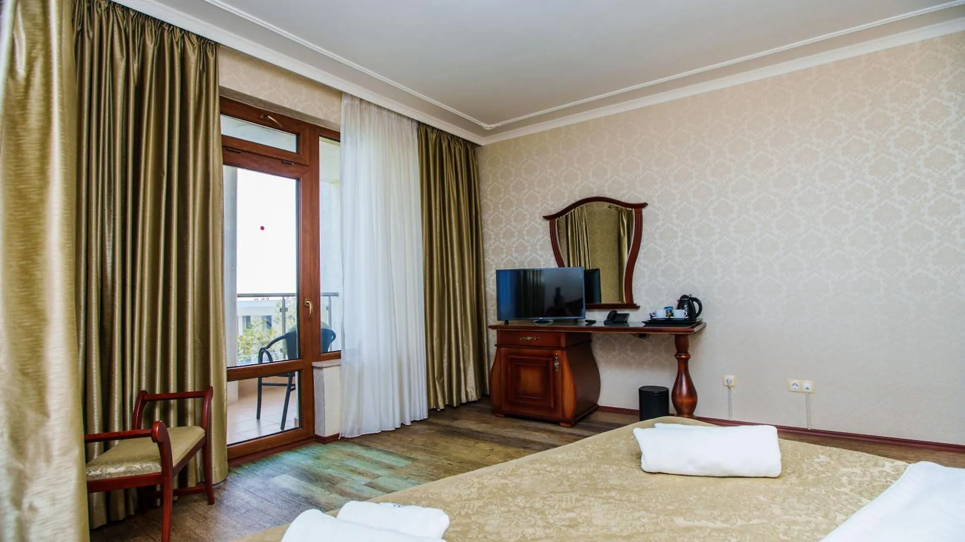 Aqua View Spa Boutique Hotel Golden Sands